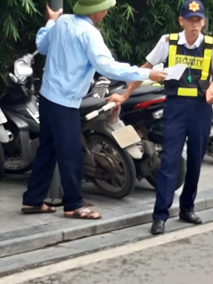 Hà Nội: Khó hiểu tình huống đi ngược đường trong khu chung cư bị nộp phạt 100 nghìn đồng - Ảnh 2. Hà Nội: Khó hiểu tình huống đi ngược đường trong khu chung cư bị nộp phạt 100 nghìn đồng - Ảnh 2.