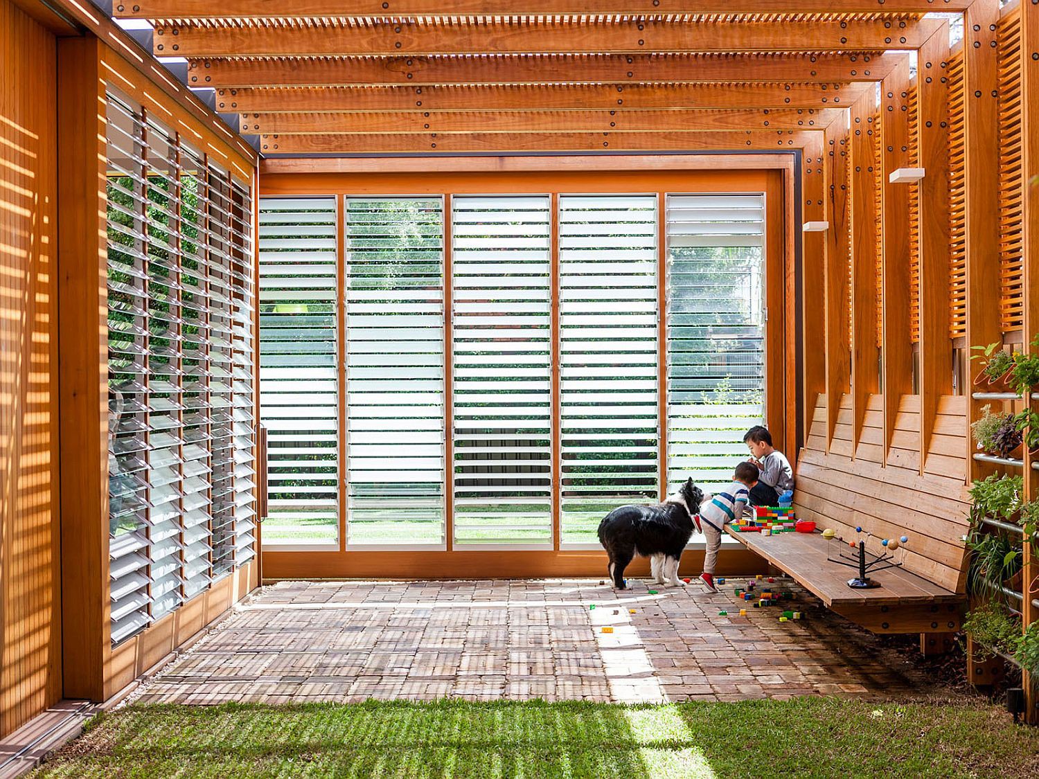 Smart-use-of-translucent-and-normal-glass-sliding-doors-brings-in-plenty-of-natural-light
