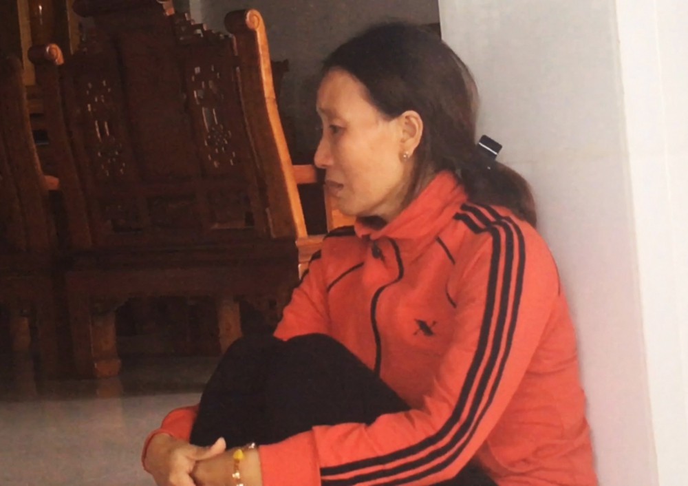 5 ngư dân mất liên lạc cùng tàu cá ở Quảng Bình: Người thân cầu nguyện, nghẹn ngào ngóng tin - Ảnh 2.