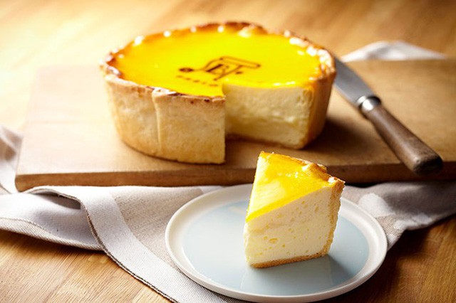 Khám phá cửa hàng bánh Cheese tart lừng danh Nhật Bản trên đất Sài thành - Ảnh 2.