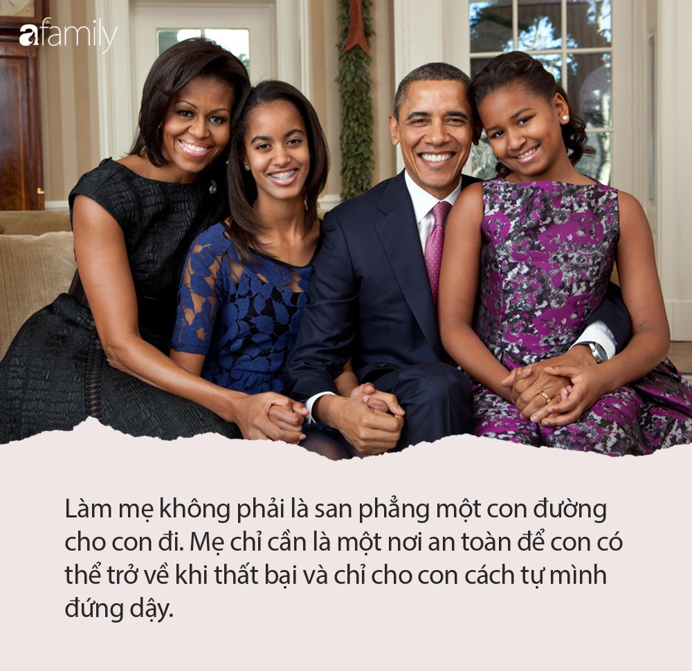 Barack_Obama_family_portrait_2011