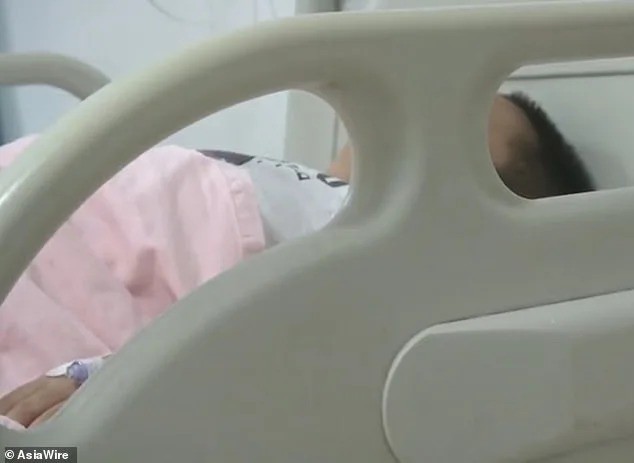 Học hỏi cổ nhân, cậu bé 12 tuổi đặt kim châm cứu vào dương vật để tỉnh ngủ khi làm bài tập về nhà - Ảnh 1. Học hỏi cổ nhân, cậu bé 12 tuổi đặt kim châm cứu vào dương vật để tỉnh ngủ khi làm bài tập về nhà - Ảnh 1.