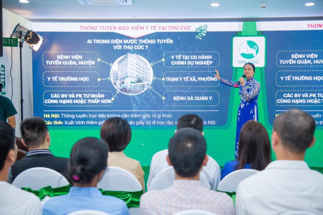 Được thông tuyến bảo hiểm y tế, người dân hồ hởi đăng ký khám tại Thu Cúc - Ảnh 3. Được thông tuyến bảo hiểm y tế, người dân hồ hởi đăng ký khám tại Thu Cúc - Ảnh 3.