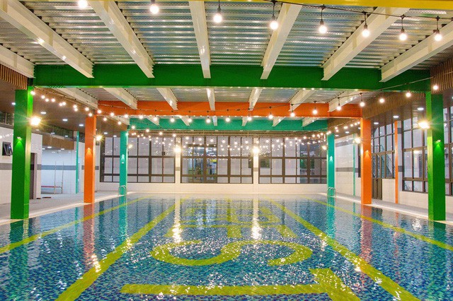 Top những bể bơi nước mặn ở Hà Nội mà bạn và gia đình không thể bỏ qua hè này - Ảnh 3.