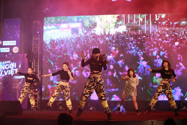 Điểm danh những bữa tiệc nhảy siêu to khổng lồ thu hút hàng nghìn người của Lamita Dance Fitness - Ảnh 9.