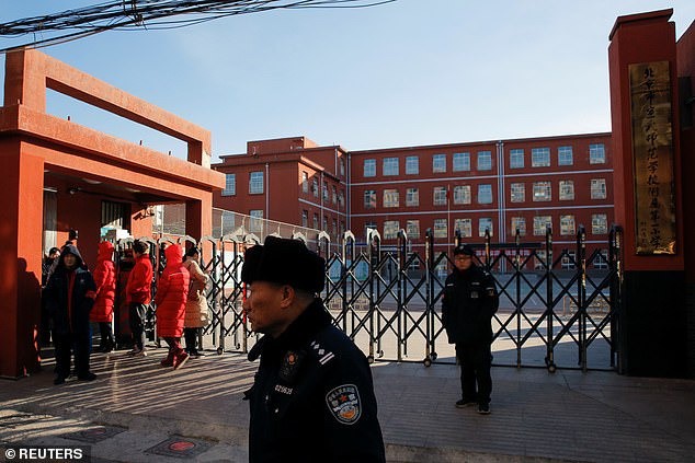 Hệ thống nhận diện khuôn mặt tại trường học ở Trung Quốc: Ngăn chặn bắt cóc, bạo lực nhưng gây tranh cãi vì ảnh hương đến tâm lý trẻ em - Ảnh 3.