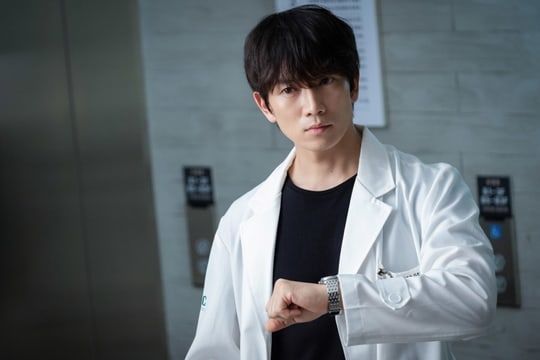 Bác sĩ Yo Han&quot; - phim Hàn đáng xem tháng 8: Ji Sung lại khiến khán giả nổi da gà với màn thể hiện quá xuất sắc