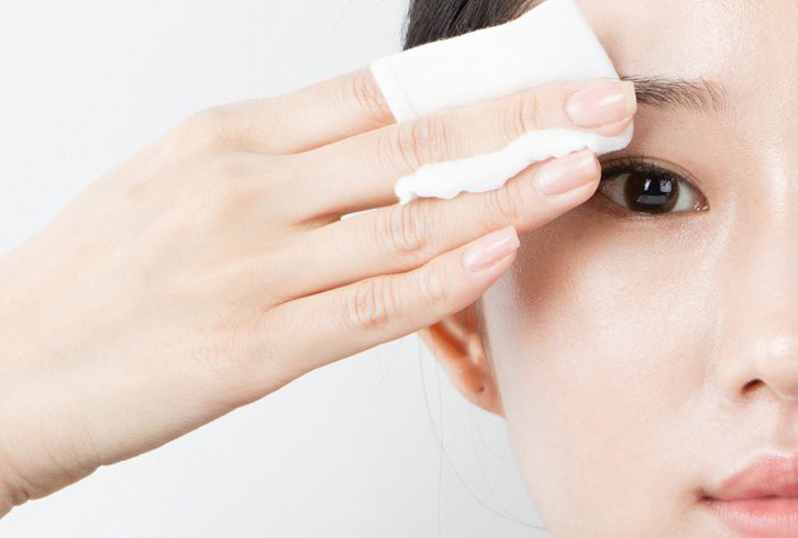 4 tuyệt chiêu giữ mắt luôn khỏe khi đi du lịch - Ảnh 2. 4 tuyệt chiêu giữ mắt luôn khỏe khi đi du lịch - Ảnh 2.