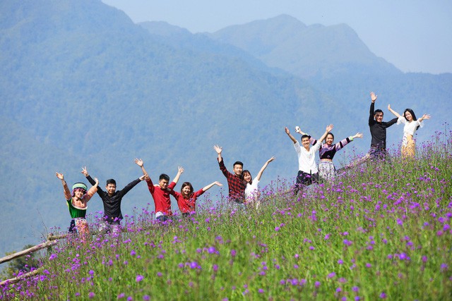 “Dệt tình yêu” trên đỉnh trời - Ảnh 1.