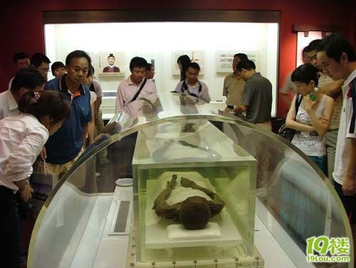 Bí ẩn về thi thể còn nguyên vẹn trong ngôi mộ cổ nghìn năm ở Trung Quốc, danh tính được xác định là tuyệt thế giai nhân thời Hán  - Ảnh 4.