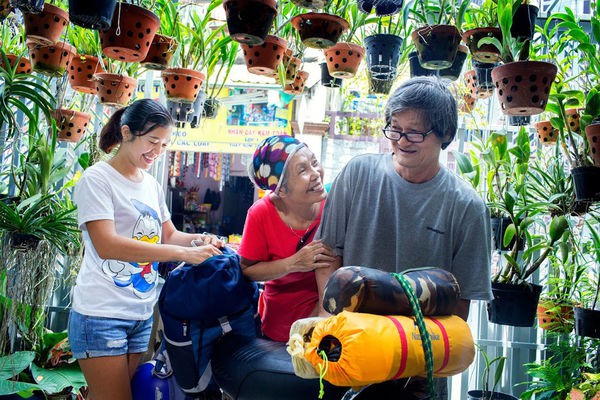 Ngưỡng mộ tình yêu đẹp của vợ chồng phượt thủ U70 và lời hứa 'cùng nhau đi hết Việt Nam' - Ảnh 3. Ngưỡng mộ tình yêu đẹp của vợ chồng phượt thủ U70 và lời hứa 'cùng nhau đi hết Việt Nam' - Ảnh 3.