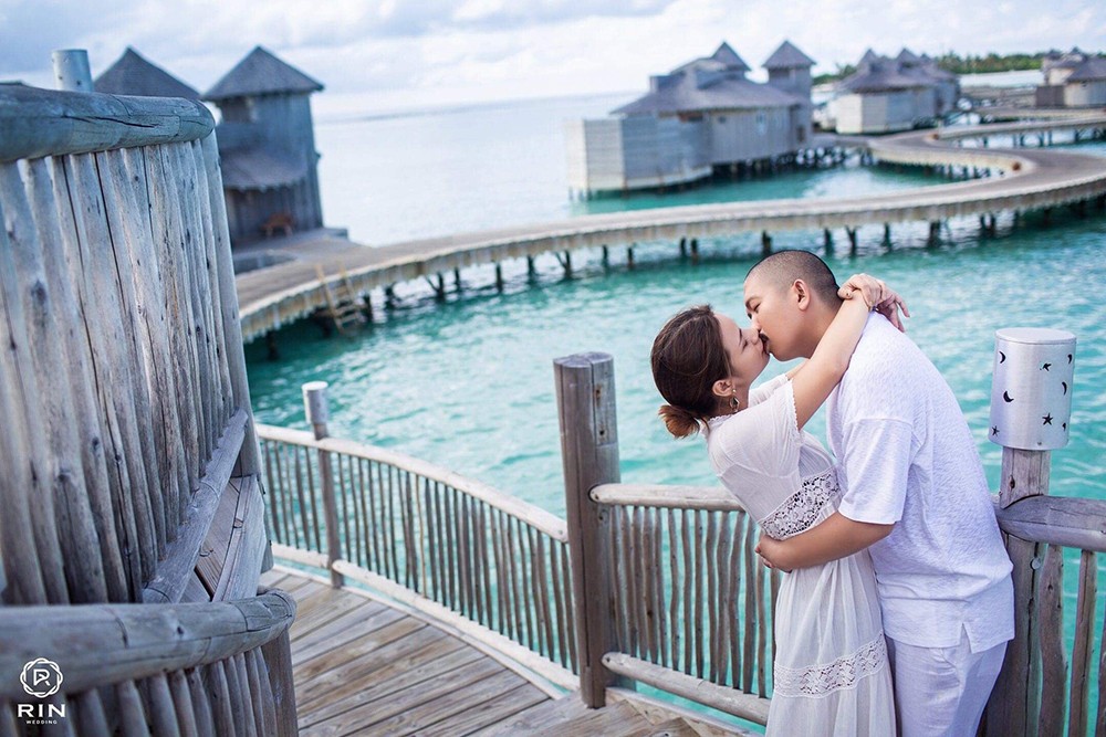 Nguyện ước ngôn tình của người chồng đưa vợ sang Maldives chụp ảnh kỷ niệm ngày cưới - Ảnh 2.