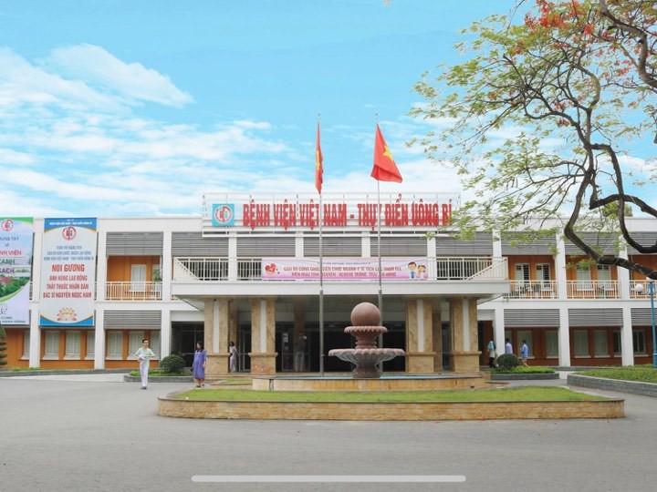 Nữ điều dưỡng ở Quảng Ninh bị tát vào mặt khi đang cấp cứu bệnh nhân - Ảnh 1. Nữ điều dưỡng ở Quảng Ninh bị tát vào mặt khi đang cấp cứu bệnh nhân - Ảnh 1.