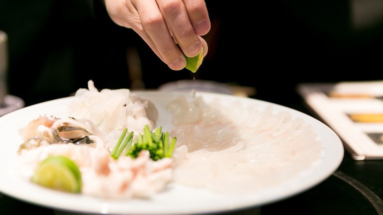 fugu-sashimi-city-foodsters