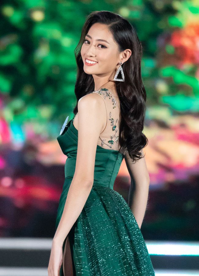 truc-tiep-chung-ket-miss-world-viet-nam-2019-tan-hoa-hau-luong-thuy-linh-untitled-3-1564850060-151-width650height900-2358