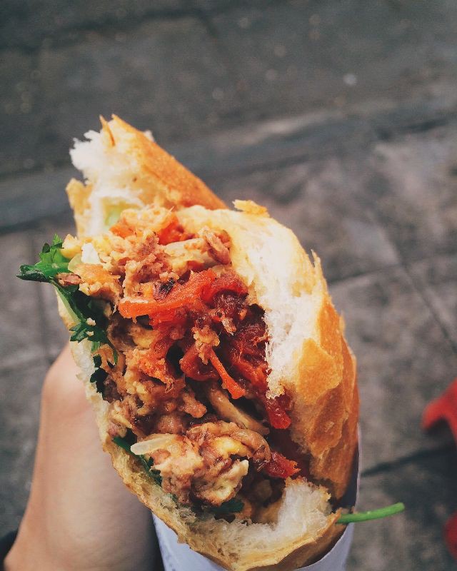 banh-mi-thap-cam-395146-1476775032