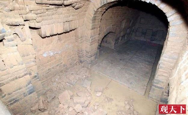 Khai quật mộ cổ nghìn năm của cháu gái Hoàng hậu Trung Hoa và câu chuyện bí ẩn đằng sau 4 chữ "người mở sẽ chết" trên nắp quan tài - Ảnh 1. Khai quật mộ cổ nghìn năm của cháu gái Hoàng hậu Trung Hoa và câu chuyện bí ẩn đằng sau 4 chữ "người mở sẽ chết" trên nắp quan tài - Ảnh 1.