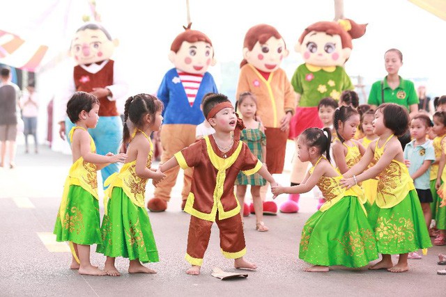 Hết mình với lễ hội trung thu độc đáo tại Phúc Yên - Ảnh 4. Hết mình với lễ hội trung thu độc đáo tại Phúc Yên - Ảnh 4.