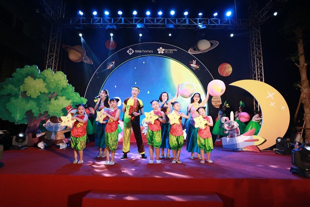 Hết mình với lễ hội trung thu độc đáo tại Phúc Yên - Ảnh 6. Hết mình với lễ hội trung thu độc đáo tại Phúc Yên - Ảnh 6.