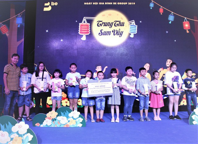 Trung thu sum vầy đầy niềm vui cho con em t&agrave;i xế - Ảnh 1.