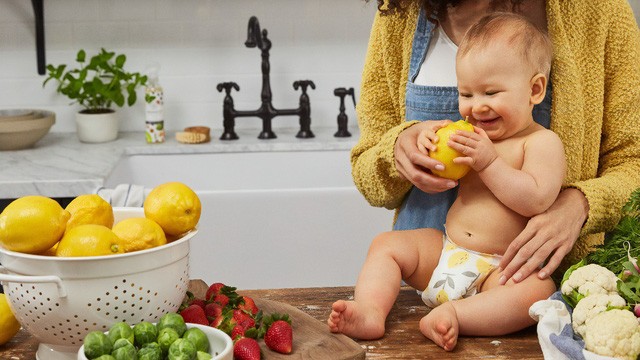M&aacute;ch nhỏ mẹ c&aacute;ch d&ugrave;ng t&atilde; d&aacute;n sơ sinh gi&uacute;p con y&ecirc;u tr&ograve;n giấc - Ảnh 2.