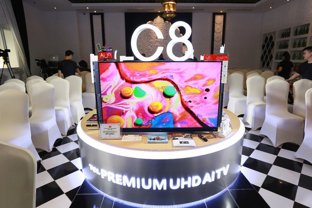 Trải nghiệm ch&acirc;n thực về &acirc;m thanh v&agrave; h&igrave;nh ảnh c&ugrave;ng Smart TV TCL Premium UHD AI C8 - Ảnh 5.