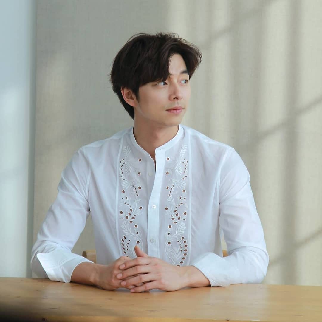 officialgongyoo_57306170_437991130336398_2286675740600545406_n