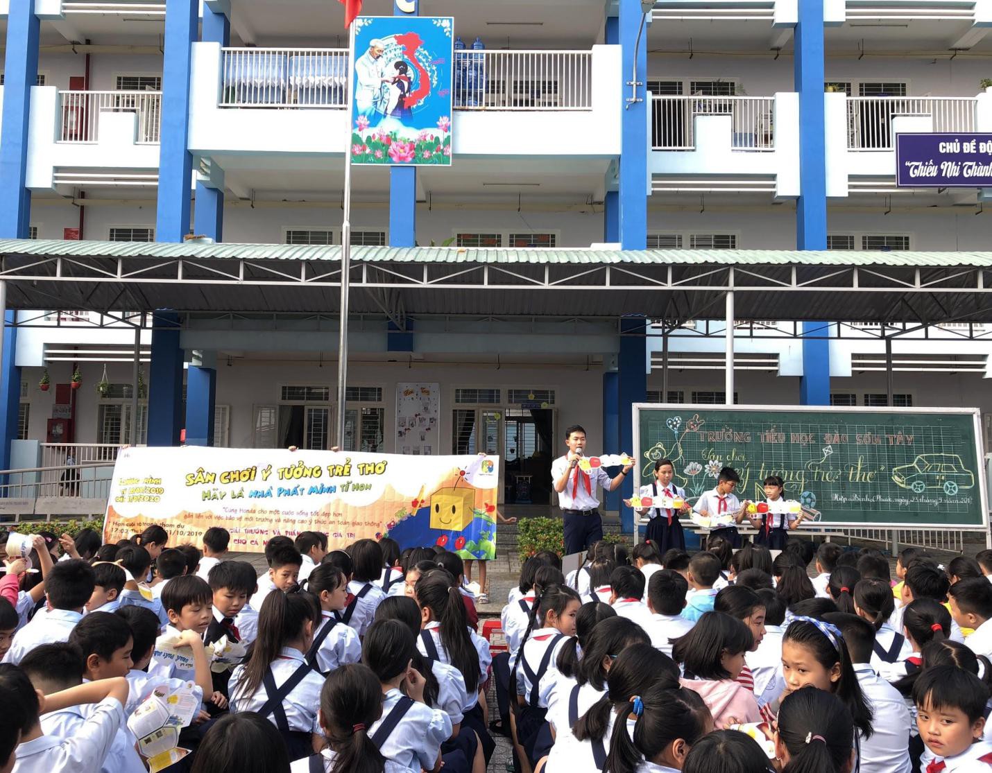 Bảo vệ m&ocirc;i trường v&agrave; an to&agrave;n giao th&ocirc;ng &ndash; chủ đề ch&iacute;nh của S&acirc;n chơi &Yacute; tưởng trẻ thơ 2019 - Ảnh 2.