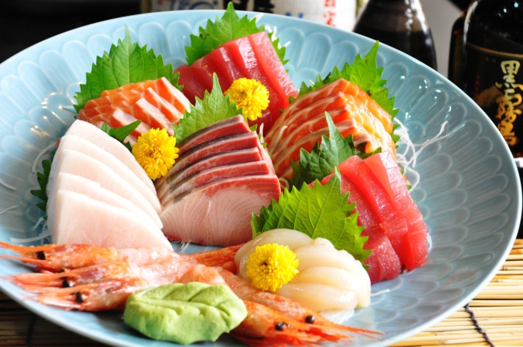 &quot;Chanh, wasabi không làm chết ký sinh trùng trong đồ ăn sống&quot; vậy nên ăn như thế nào để đảm bảo sức khỏe? - Ảnh 2.