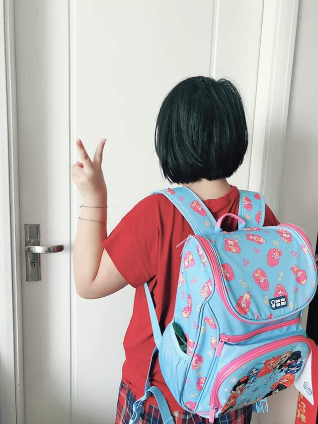 Mùa khai trường, ba lô chống gù nào đang được các hot mom, hot dad nhắc đến? - Ảnh 7. Mùa khai trường, ba lô chống gù nào đang được các hot mom, hot dad nhắc đến? - Ảnh 7.