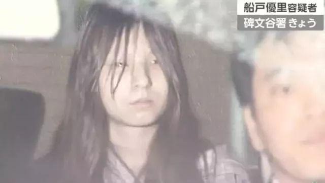 Bé gái bị bạo hành chấn động Nhật Bản: Mẹ thản nhiên nhìn bố dượng đánh đập và cuốn nhật ký tìm được sau khi qua đời mới đau lòng - Ảnh 3.