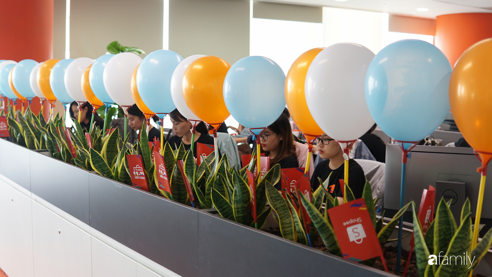 3 văn ph&ograve;ng đẹp v&agrave; hiện đại bậc nhất Việt Nam, c&oacute; một &ldquo;si&ecirc;u phẩm&rdquo; chứa cả tiệm c&agrave; ph&ecirc;, ph&ograve;ng gym, nh&agrave; giữ trẻ b&ecirc;n trong - Ảnh 2.