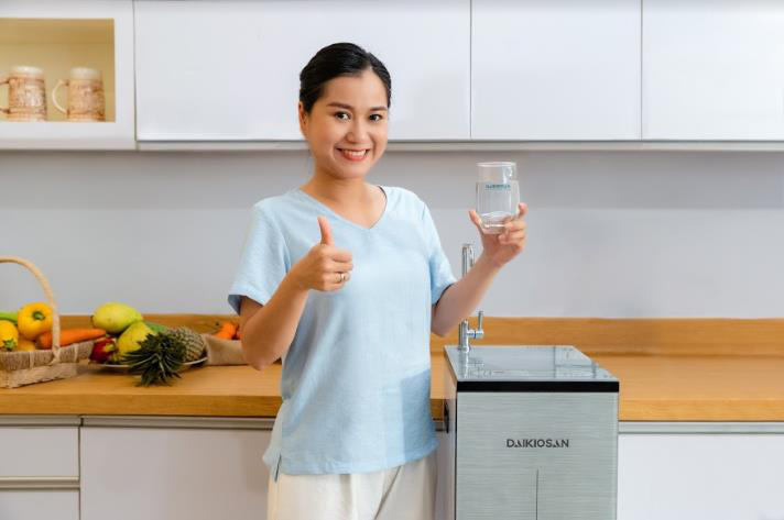 Tết 4.0 thảnh thơi của nàng dâu quốc dân Lâm Vỹ Dạ - Ảnh 4.