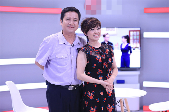 Trước khi ly hôn, Chí Trung - Ngọc Huyền từng tình cảm trên sóng truyền hình khiến Việt Hương, Đại Nghĩa cũng ghen tị - Ảnh 3.