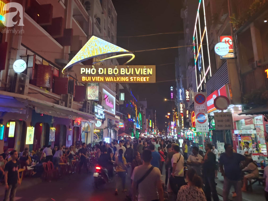Ngại Nghị định 100, người dân Sài Gòn giảm chè chén, &quot;nhậu&quot; bằng nước ngọt khiến các hàng quán ế khách thê thảm - Ảnh 11.