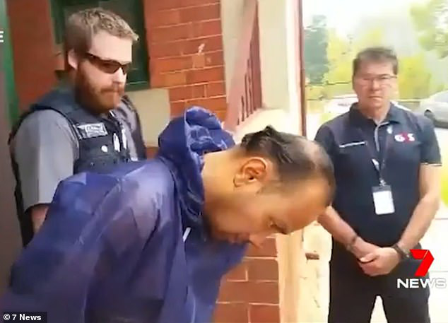 Một người gốc Việt bị cảnh sát Úc bắt giữ vì cố ý phóng hỏa gây cháy rừng khiến dư luận bức xúc - Ảnh 1.