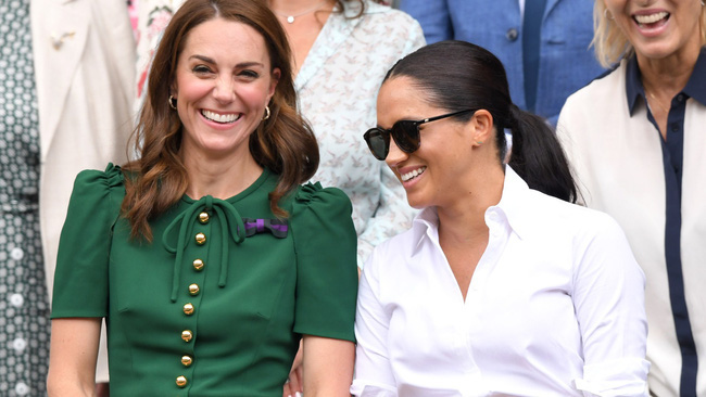 Từng được Kate Middleton sẻ chia bao chuyện làm đẹp - thời trang, Meghan Markle vẫn nói không được ai quan tâm rồi phũ với chị dâu và cả Hoàng gia Anh  - Ảnh 3.