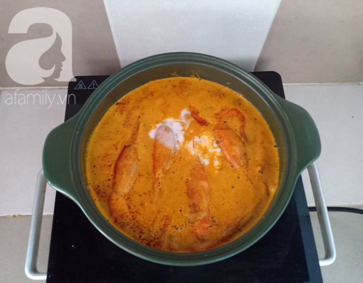 Cuối tuần trổ t&agrave;i nấu c&agrave; ri t&ocirc;m, đảm bảo cả nh&agrave; trầm trồ nức nở! - Ảnh 7.