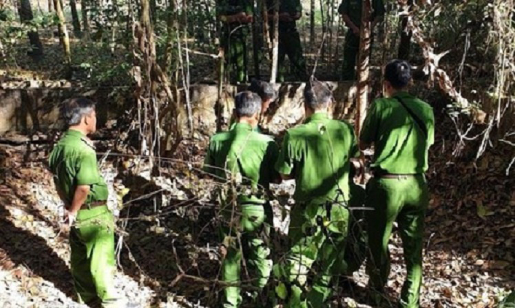 Hiện trường vụ phát hiện 9 bộ hài cốt cất giấu tại ao bỏ hoang và trong nhà dân ở Tây Ninh - Ảnh 4.