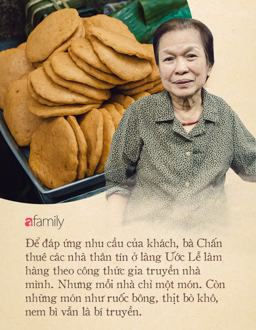 Tiệm giò chả 200 năm tuổi, cứ Tết đến lại xếp hàng như thời bao cấp trên phố Hàng Bông và triết lý kinh doanh lạ: Không cần con nối nghiệp - Ảnh 12. Tiệm giò chả 200 năm tuổi, cứ Tết đến lại xếp hàng như thời bao cấp trên phố Hàng Bông và triết lý kinh doanh lạ: Không cần con nối nghiệp - Ảnh 12.