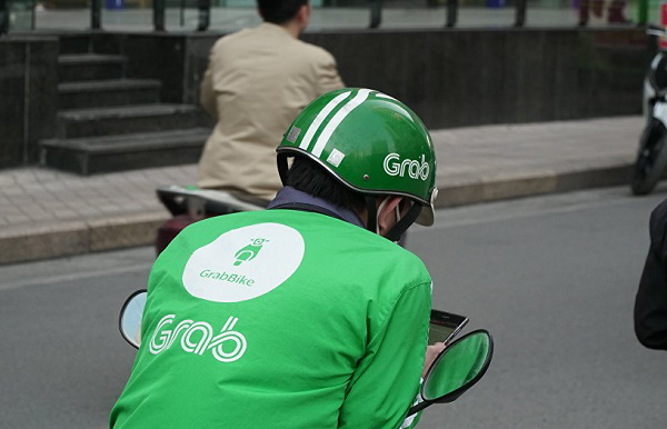 Nhẹ dạ để tài xế GrabBike ship số tiền hơn 23 triệu đồng, nữ khách hàng hoang mang cầu cứu cộng đồng mạng khi bị tài xế ôm tiền rồi... cắt luôn liên lạc - Ảnh 2.