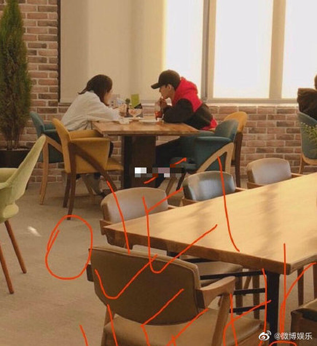 Lộ hình ảnh Chen (EXO) hẹn hò bạn gái, netizen tò mò về nhan sắc thật sự của cô gái may mắn ấy - Ảnh 2.
