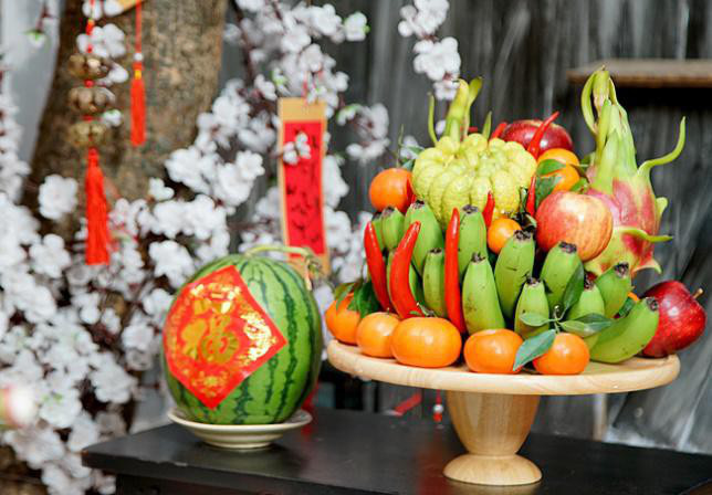 Chi hàng chục triệu cho mỗi dịp Tết Nguyên Đán, nhưng nhiều phụ nữ chẳng thấy hề nghĩ đến việc sắm sửa cho chính bản thân mình - Ảnh 2. Chi hàng chục triệu cho mỗi dịp Tết Nguyên Đán, nhưng nhiều phụ nữ chẳng thấy hề nghĩ đến việc sắm sửa cho chính bản thân mình - Ảnh 2.