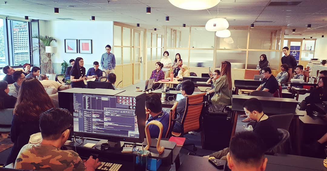 Nắm trong tay chứng chỉ kế to&aacute;n "cao cấp" m&agrave; lương c&oacute; 7 triệu đồng, n&agrave;ng c&ocirc;ng sở than v&atilde;n liền bị d&acirc;n mạng mắng t&eacute; t&aacute;t - Ảnh 1.