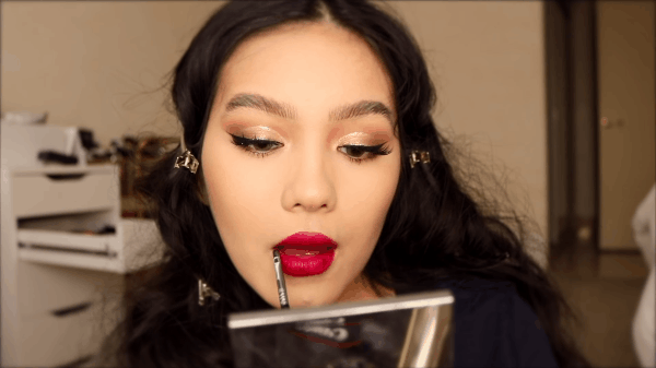 Hà Tăng make up đơn giản mà vẫn đẹp đến lịm tim, tất cả nhờ đôi môi đỏ mọng gợi cảm, chị em muốn học theo cũng không hề khó - Ảnh 6. Hà Tăng make up đơn giản mà vẫn đẹp đến lịm tim, tất cả nhờ đôi môi đỏ mọng gợi cảm, chị em muốn học theo cũng không hề khó - Ảnh 6.