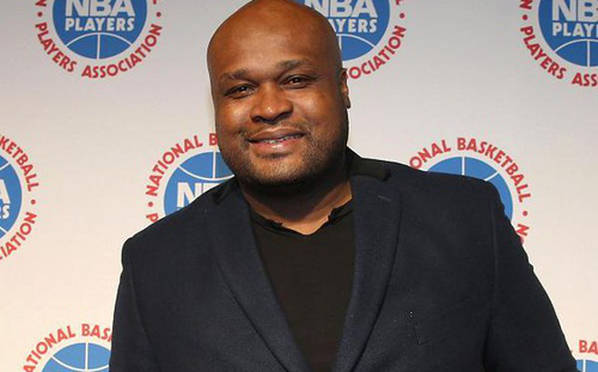 Hiện Antoine Walker là một nhà tư vấn làm việc cho chương trình giảng dạy về quản lý tiền bạc mang tên Global Sports Entertainment của ngân hàng Morgan Staney