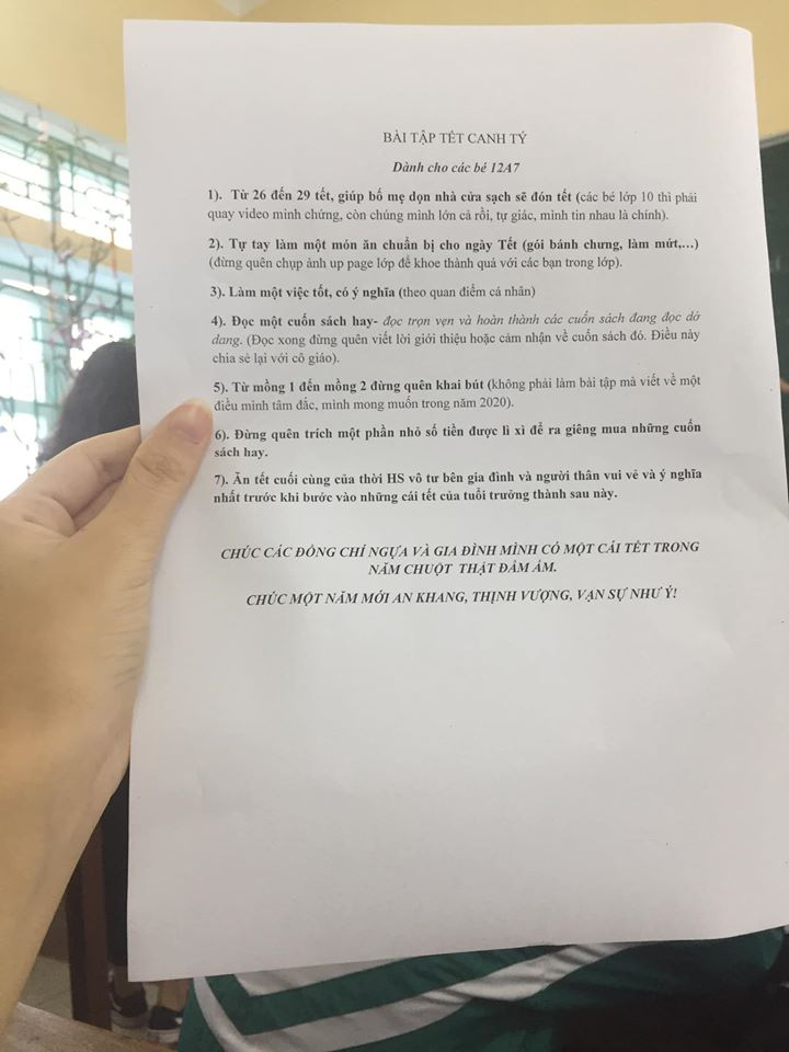 &quot;Giáo viên nhà người ta&quot; phát một lúc 7 bài tập Tết nhưng học sinh đọc xong đều hò reo, đập tay ăn mừng vì nội dung quá chất - Ảnh 2.