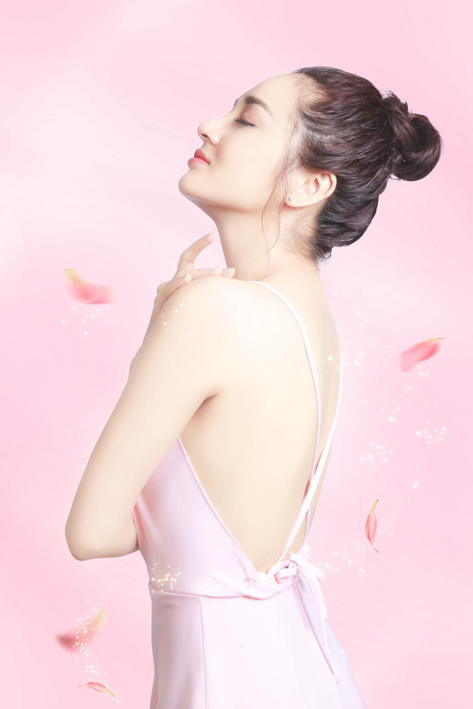 Luôn nổi bật và thu hút trong các MV, bí quyết dưỡng trắng da của Bảo Anh là gì? - Ảnh 2. Luôn nổi bật và thu hút trong các MV, bí quyết dưỡng trắng da của Bảo Anh là gì? - Ảnh 2.