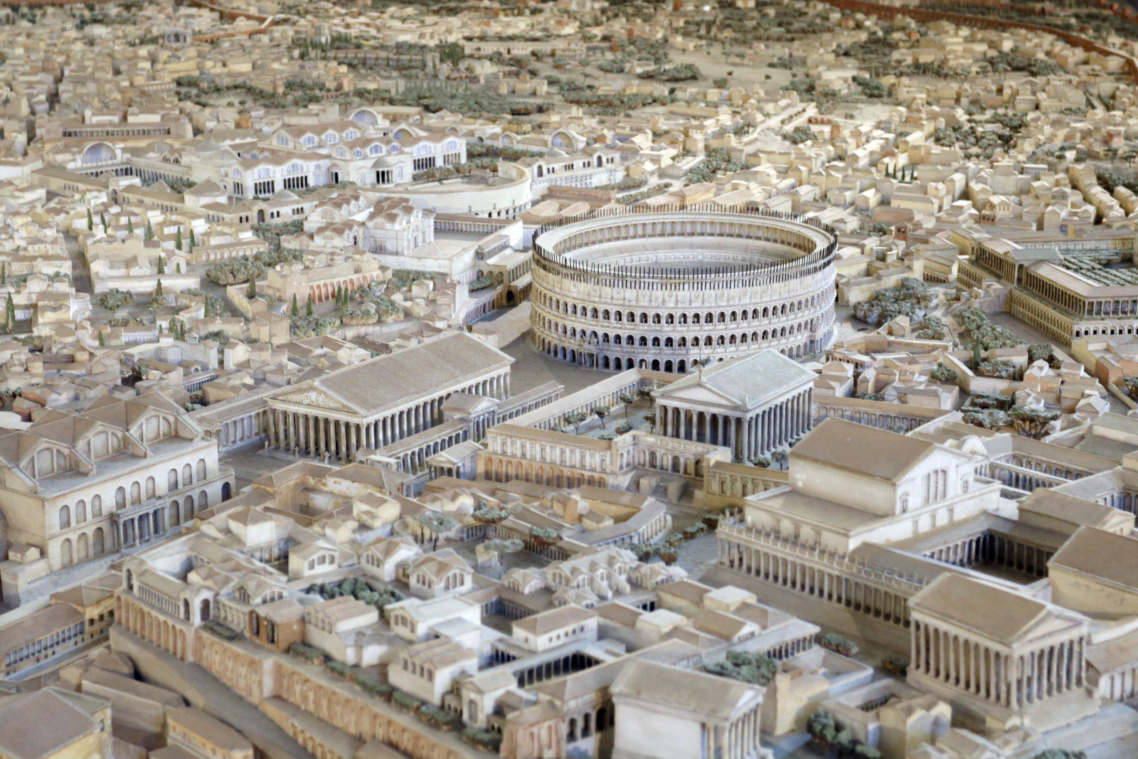Chiêm ngưỡng mô hình thành Rome cổ đại với tỷ lệ 1:250, mất tới 38 năm mới hoàn thành - Ảnh 5.