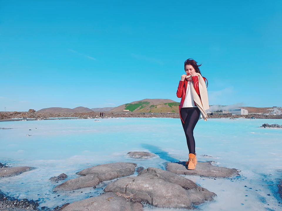 Cặp đ&ocirc;i g&acirc;y x&ocirc;n xao với chuyến đi v&ograve;ng quanh thế giới, bay free v&eacute; hạng nhất, ở kh&aacute;ch sạn Hilton  - Ảnh 4.